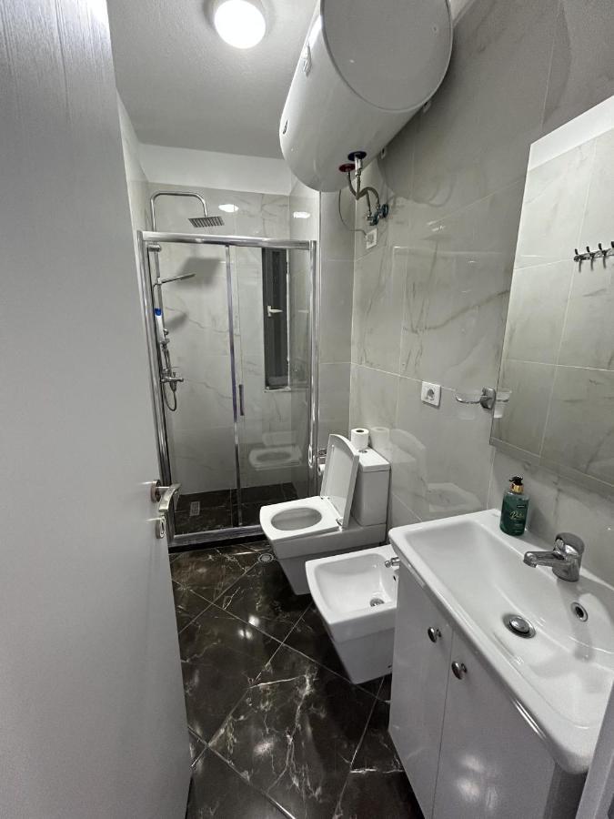 Center, Selvia White Apartment Тирана Экстерьер фото